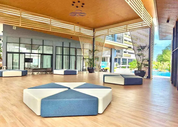Cozy Urban In Grand Residences With Balcony